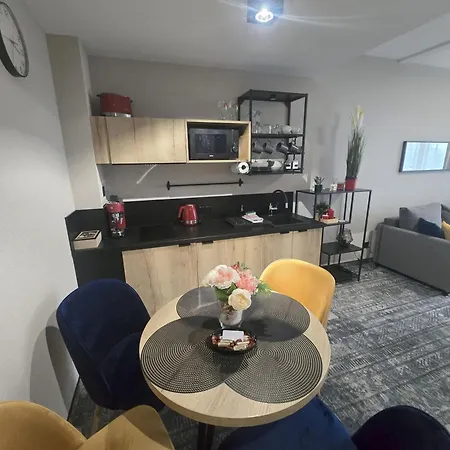 Villa6 Szklarska Poreba- Budynek Glowny -widok Na Gory-duze Tarasy Апартаменти