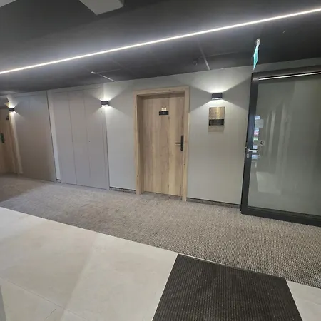 Villa6 Szklarska Poreba- Budynek Glowny -widok Na Gory-duze Tarasy Апартаменти