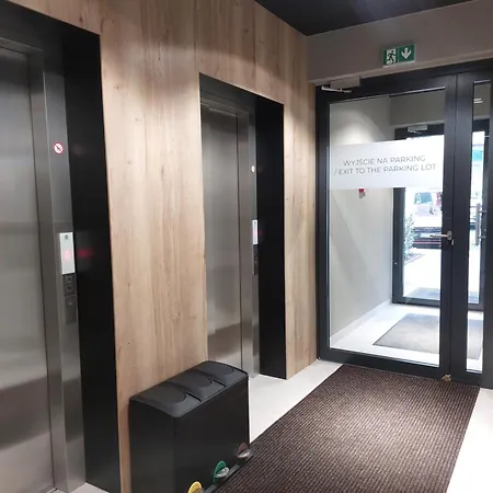 Villa6 Szklarska Poreba- Budynek Glowny -widok Na Gory-duze Tarasy * Шклярска-Поремба