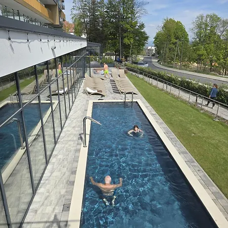 Villa6 Szklarska Poreba- Budynek Glowny -widok Na Gory-duze Tarasy * Шклярска-Поремба